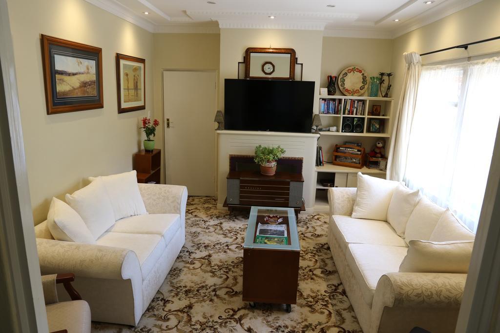 The Evergreen Bed And Breakfast Canberra Esterno foto