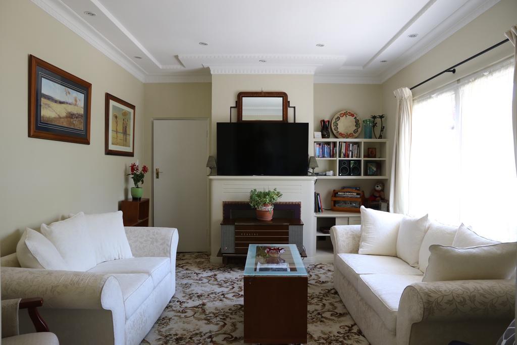 The Evergreen Bed And Breakfast Canberra Esterno foto