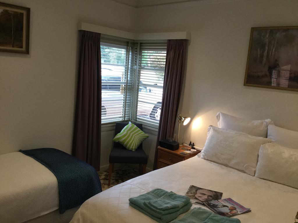 The Evergreen Bed And Breakfast Canberra Esterno foto