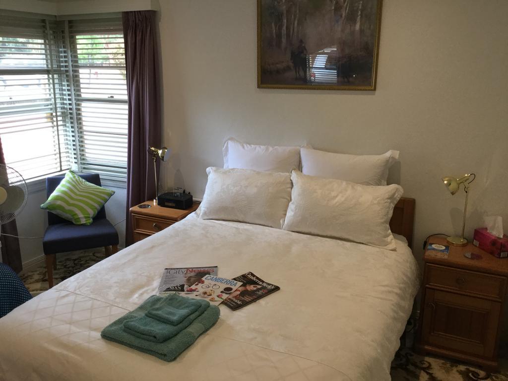 The Evergreen Bed And Breakfast Canberra Esterno foto