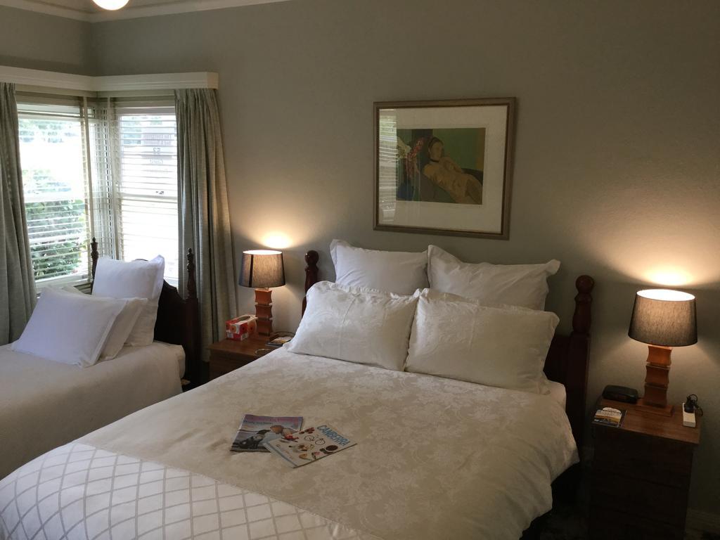 The Evergreen Bed And Breakfast Canberra Esterno foto