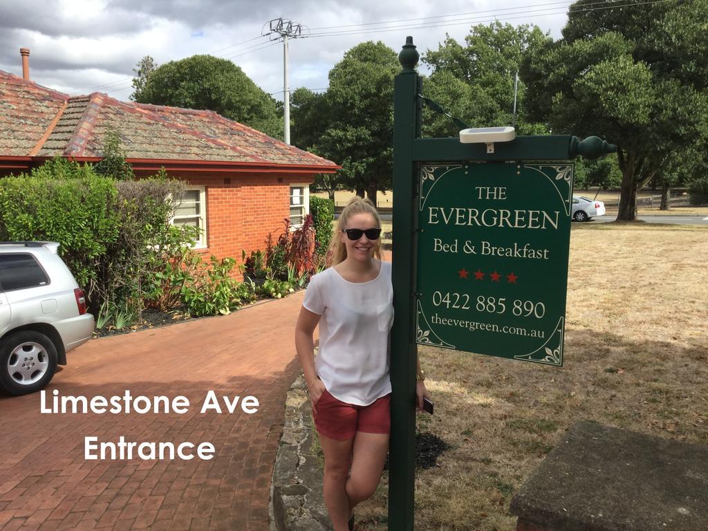 The Evergreen Bed And Breakfast Canberra Esterno foto